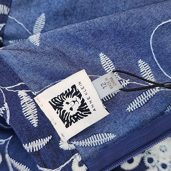 ANNE KLEIN Blue Embroidered Chambray Denim Dress 12 Floral Cotton - Picture 11 of 15